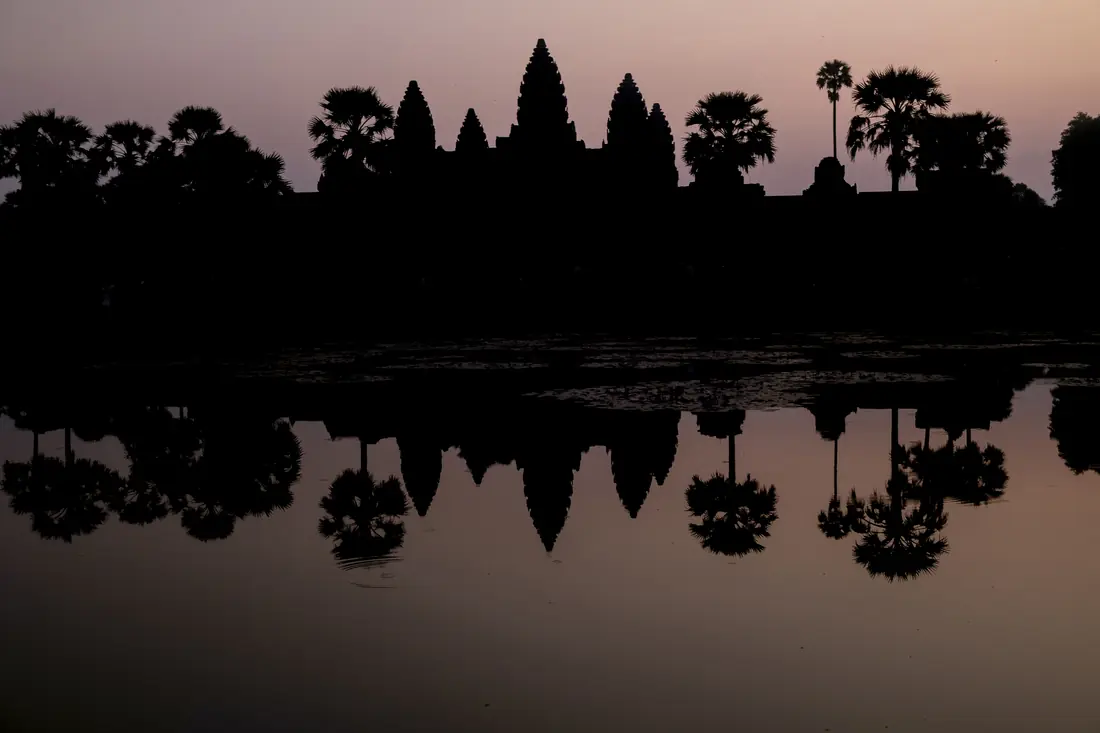 Angkor Wat ved solopgang nær Siem Reap, Cambodja